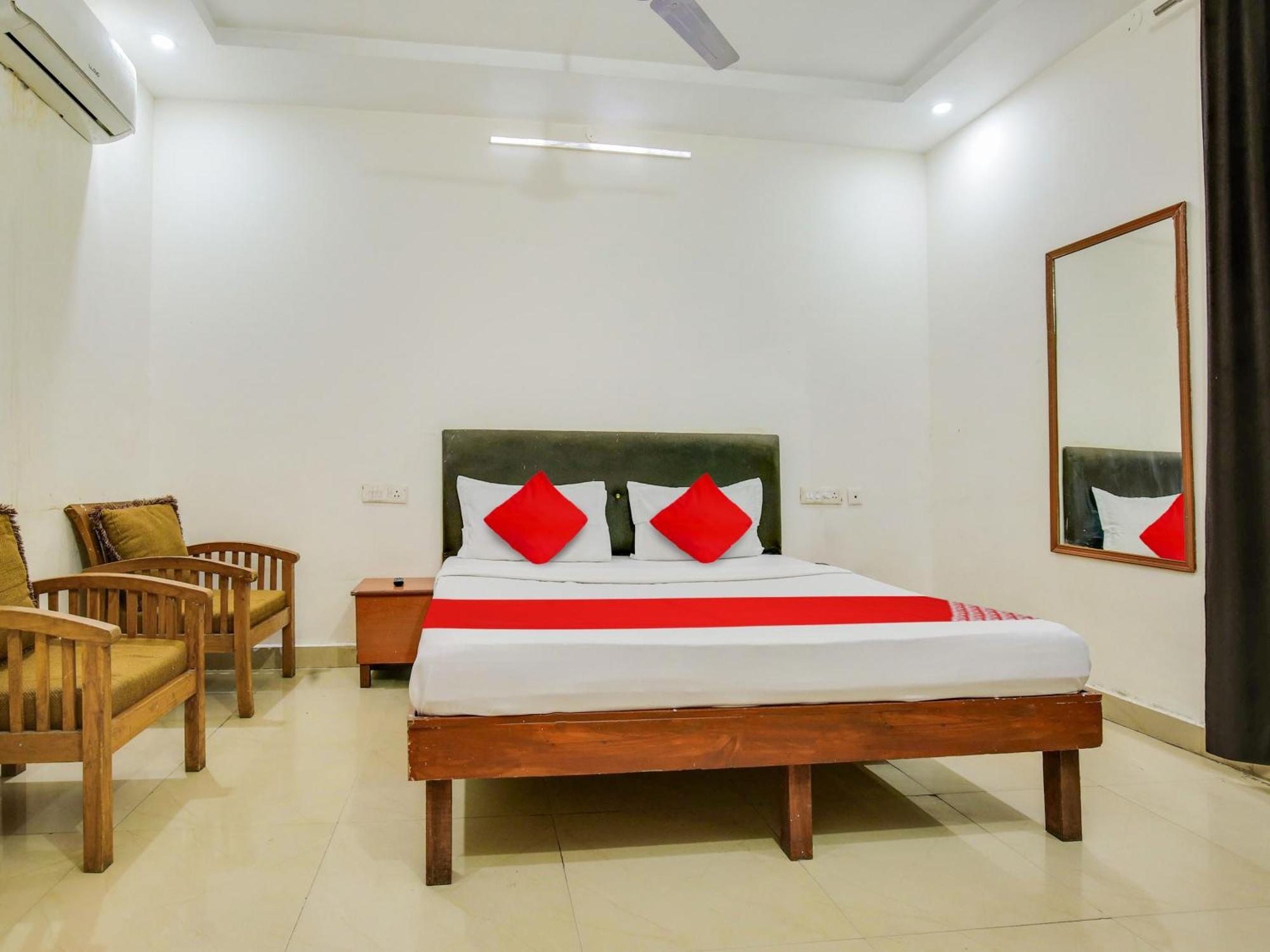 Hotel O Platinum Inn Nayagaon Екстер'єр фото
