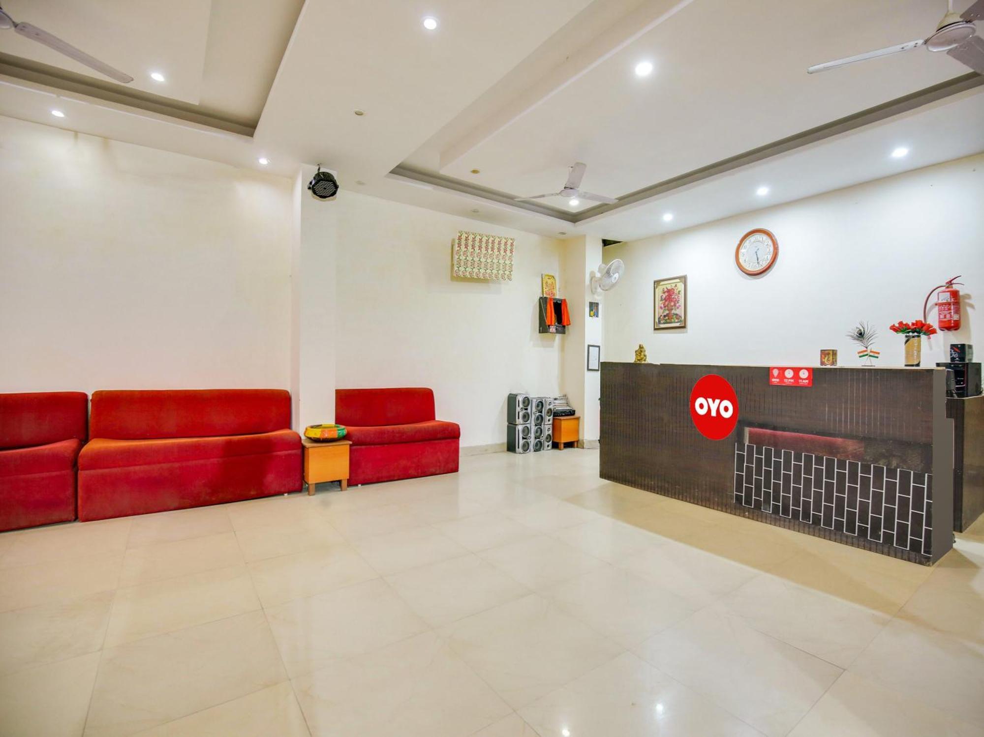 Hotel O Platinum Inn Nayagaon Екстер'єр фото